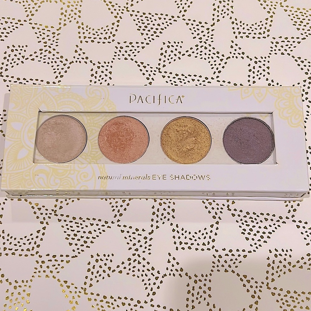 Pacifica natural minerals eyeshadow palette